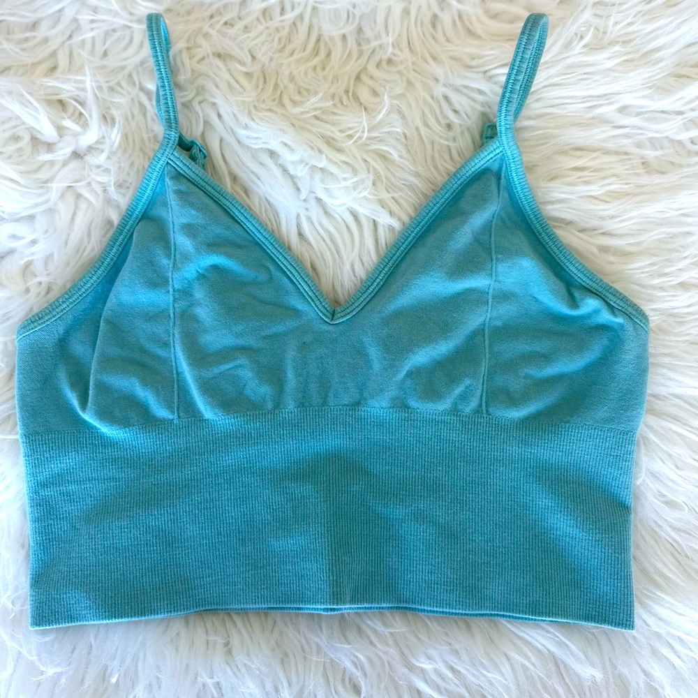 Blue Alo Yoga Crop Top ✨